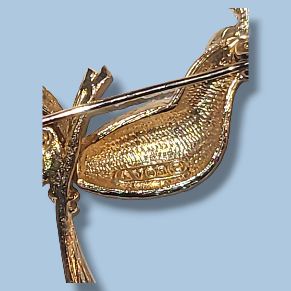 Vintage Avon 1969 Gold Tone Bird of Paradise Brooch Pin Statement Jewelry‎ - Picture 4 of 4